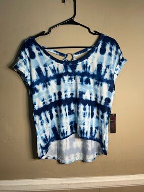 No Boundaries Navy and White Tie-Dye Short Sleeve Top Large 11-13.